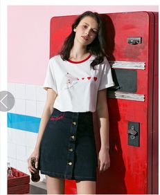 廠家直銷一手貨源 廣州女裝純棉白T低價批發(fā)，覆蓋鞋帽箱包日用品